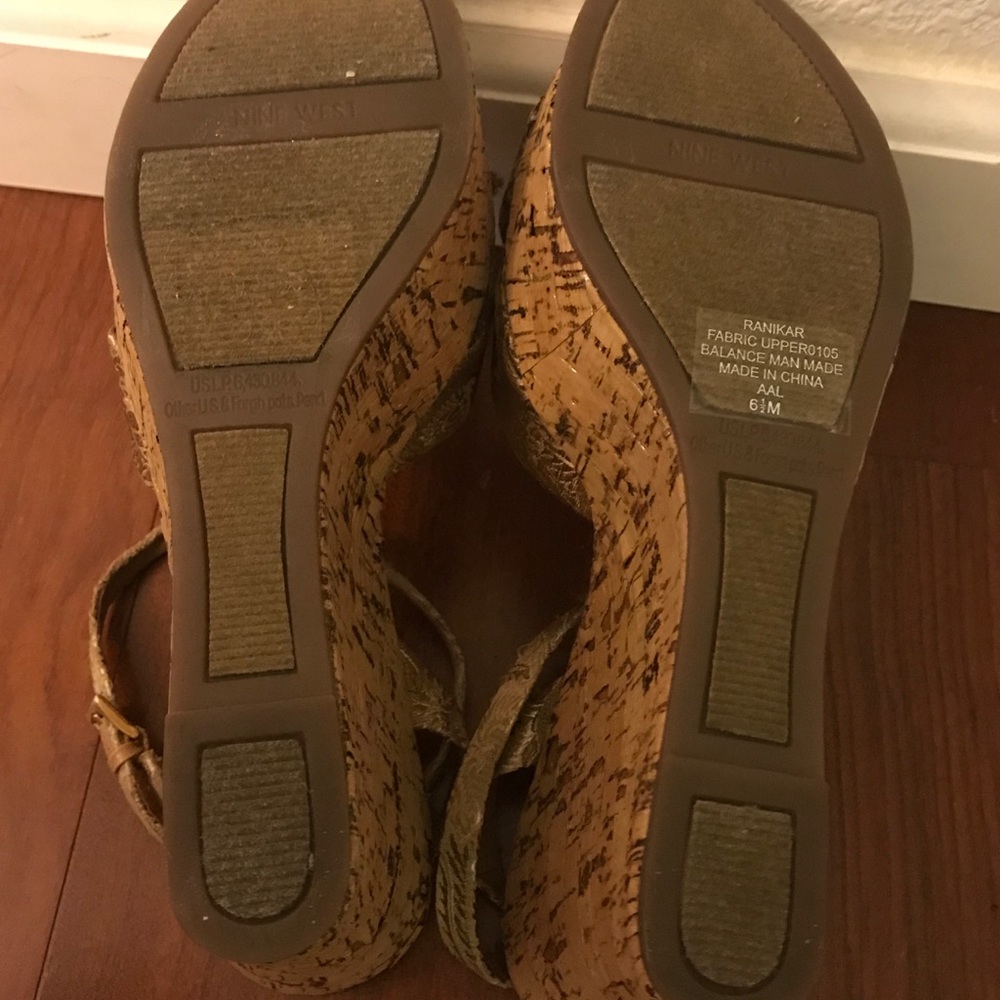 Nine West Ranikar Gold Platform - Picture 5 of 8